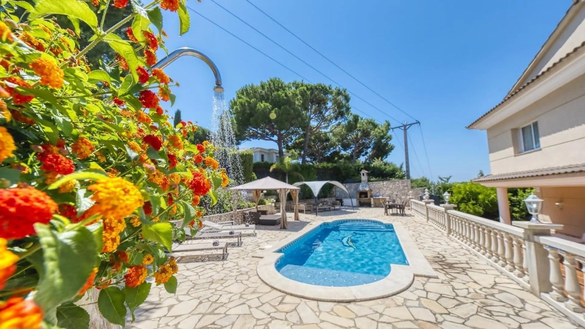 Costacabana - Villa Lorena Lloret de Mar